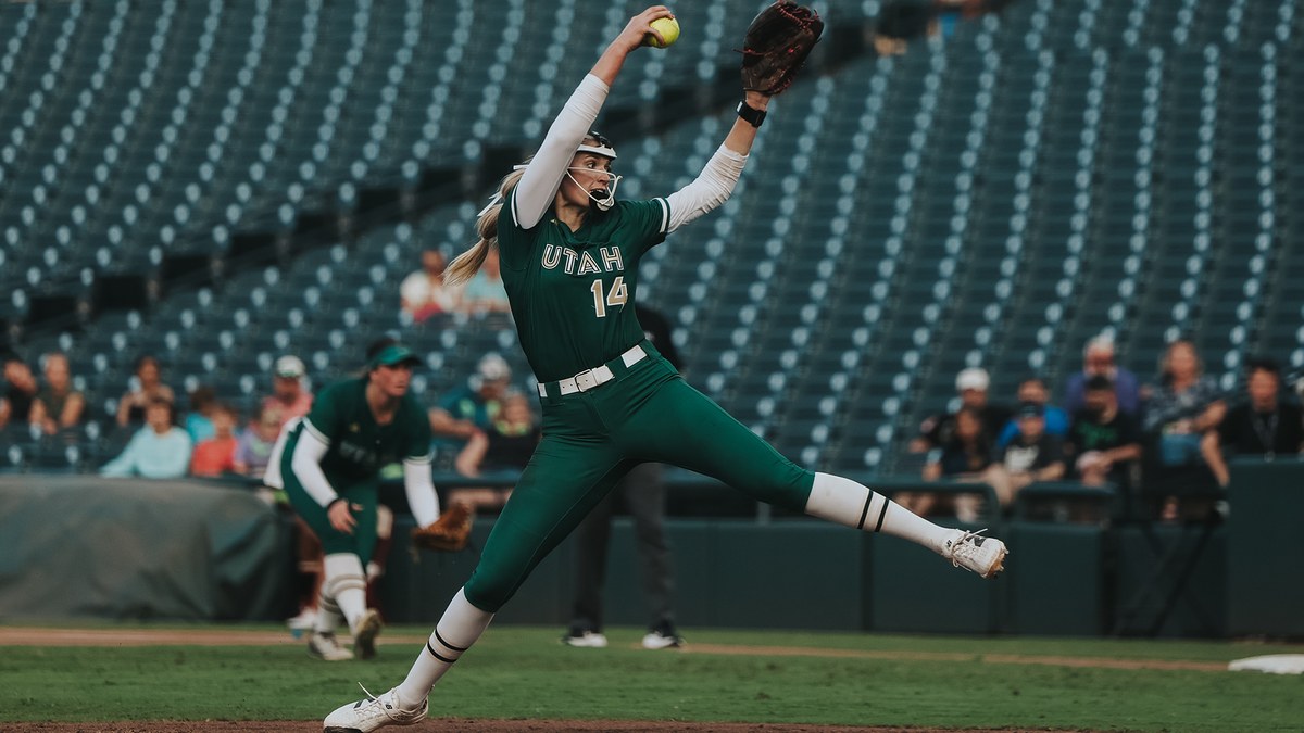 Utah Talons pitcher Montana Fouts in her windup